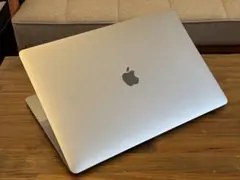 MacBook Pro 16-17年式