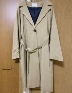 ベージュ チェスターコート