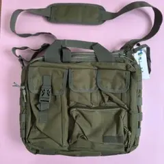 未使用タグ付 ミリタリーショルダー バックカーキ　2WAY　多機能　大容量