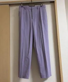 UNIQLO タックテーパードパンツ