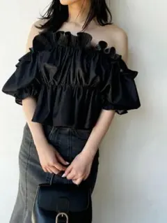 スナイデル　デニムギャザーフリルオフショルブラウス