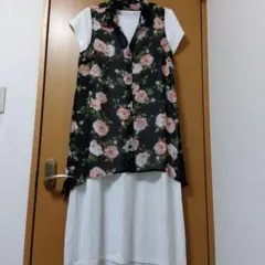 花柄ロングシャツと白ドレスのセットアップ