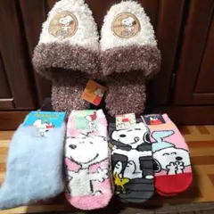 【新品】PEANUTSスリッパ＆ソックス 4点