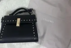 ビジュースタッズポシェット