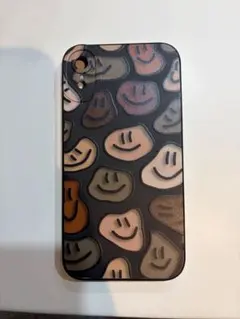 iPhoneXR スマホケース スマイリー ニコちゃん 総柄 韓国 おしゃれ 黒
