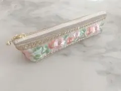 ハンドメイド　ペンケース　マルチケース　インド刺繍リボン　大人かわいい