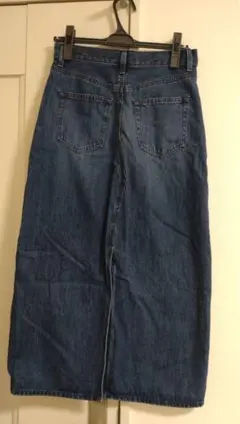 美品　ユニクロ　ダークデニム タイトスカート ウエスト61cm