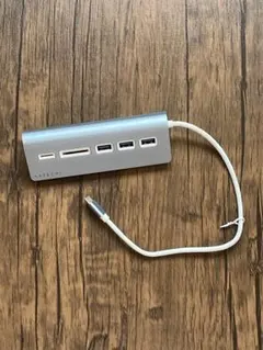Satechi USB-C コンポハブ デスクトップ用「ブルー」 本体のサムネイル