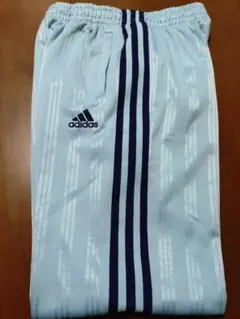 adidas 水色 キッズジャージパンツ 3本ライン　140cm