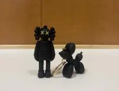 2026年最新】カウズ キーホルダーの人気アイテム - メルカリ