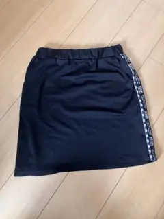 レピピアルマリオ　スカート