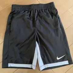 Nike DRI-FIT ブラック ハーフパンツ L