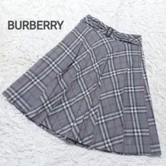 BURBERRY　ノバチェック　プリーツ　ベルト　スカート　グレー　ピンクのサムネイル