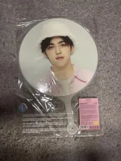 THE8 2022 ケレン Caratland うちわ THE8 2022 ケレン Caratland うちわ SEVENTEEN 2020 ケレン うちわ