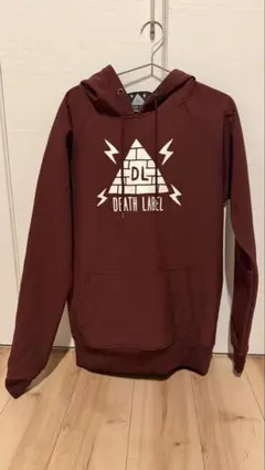 デスレーベル撥水パーカー