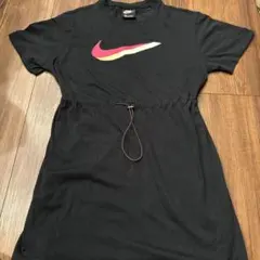 NIKE 半袖ミニワンピース M ブラックのサムネイル
