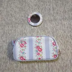 値下げ‼️新品未使用品　Cath Kidston 花柄ポーチとミラーセット