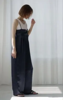サロペット・オーバーオール・オールインワン roughlow otona satin wide salopette navy 2026年最新】roughlow オールインワンの人気アイテム - メルカリ