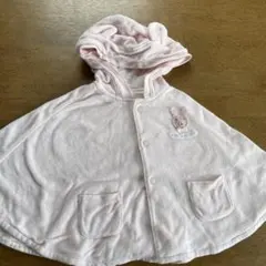 ピンクのフード付きベビーポンチョ