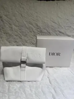 Dior ホワイトレザーポーチ