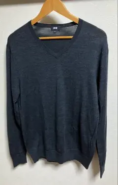 UNIQLO エクストラファインメリノVネックセーター Lサイズ