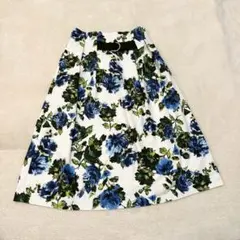 nt358 良品✨Auie F 花柄フレアスカート 膝下丈 綺麗め 上品 タックのサムネイル