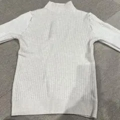 リブ編みタートルネックセーター　ライトベージュ