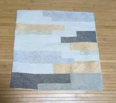 ニトリ　クッションカバー　幾何学模様