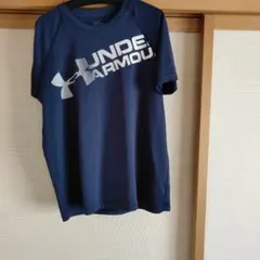 UNDER ARMOUR ネイビー Tシャツ SM