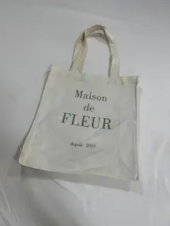 Maison de FLEUR ブランドロゴプリントスクエアトートバッグ