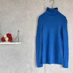 タートルネックセーター　青　ブルー　毛100％　Mサイズ