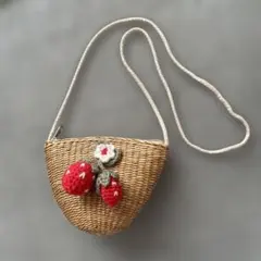 いちごモチーフ 編みショルダーカゴバッグ