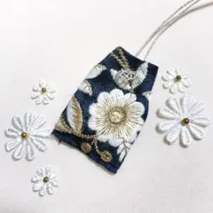お守り袋／インド刺繍