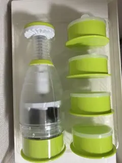 【新品】保存容器４個付き(蓋つき)　ベジタブルチョッパー　電源不要のサムネイル