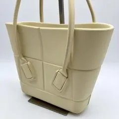 ボッテガヴェネタ アルコ　ラバー　トートバッグ アイボリーのサムネイル