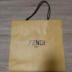 FENDI イエローショップ袋