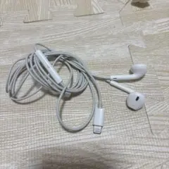 Apple Lightning イヤフォン ホワイト 純正品