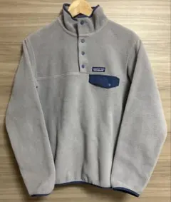 PatagoniaシンチラスナップTフリース グレー ネイビー　柴田ひかり