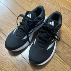 adidas ブラック スニーカー 7サイズ　25センチ