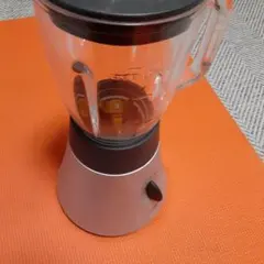 氷も暖かいものもかけられるミキサーのサムネイル
