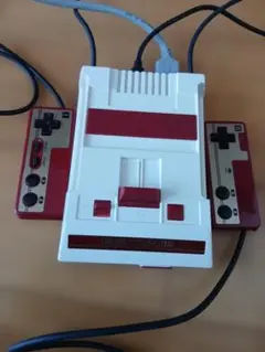 ファミリーコンピュータ 本体 コントローラー2個付き