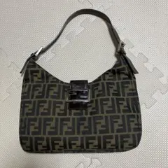 Fendi FFロゴ ハンドバッグ　マンマバケット