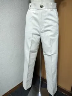 人気　ウィゴー　カジュアルパンツ フロントボタン付き