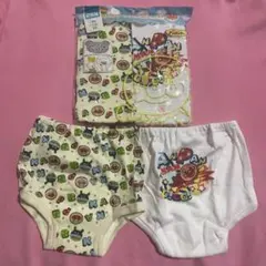 ★ 新品 アンパンマン 夏 薄手の トレーニングパンツ 4枚セット 95 ★