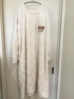 ルームウェア パジャマ　ワンピース　アイボリークマ刺繍