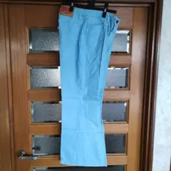 水色ストレートデニムパンツ