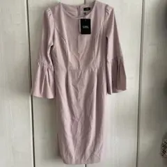 新品タグ付きGIRL フレア袖ワンピース ピンクベージュのサムネイル