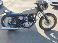 【SR400車体】カフェレーサー仕様2型☆車検令和9年9月まで☆のサムネイル