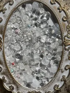 ビーズ クリア　極小ビーズから10mmくらいまで。キティ入り