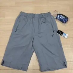 【新品タグ付き】TOURSTAGE ショートパンツ グレー Mサイズのサムネイル